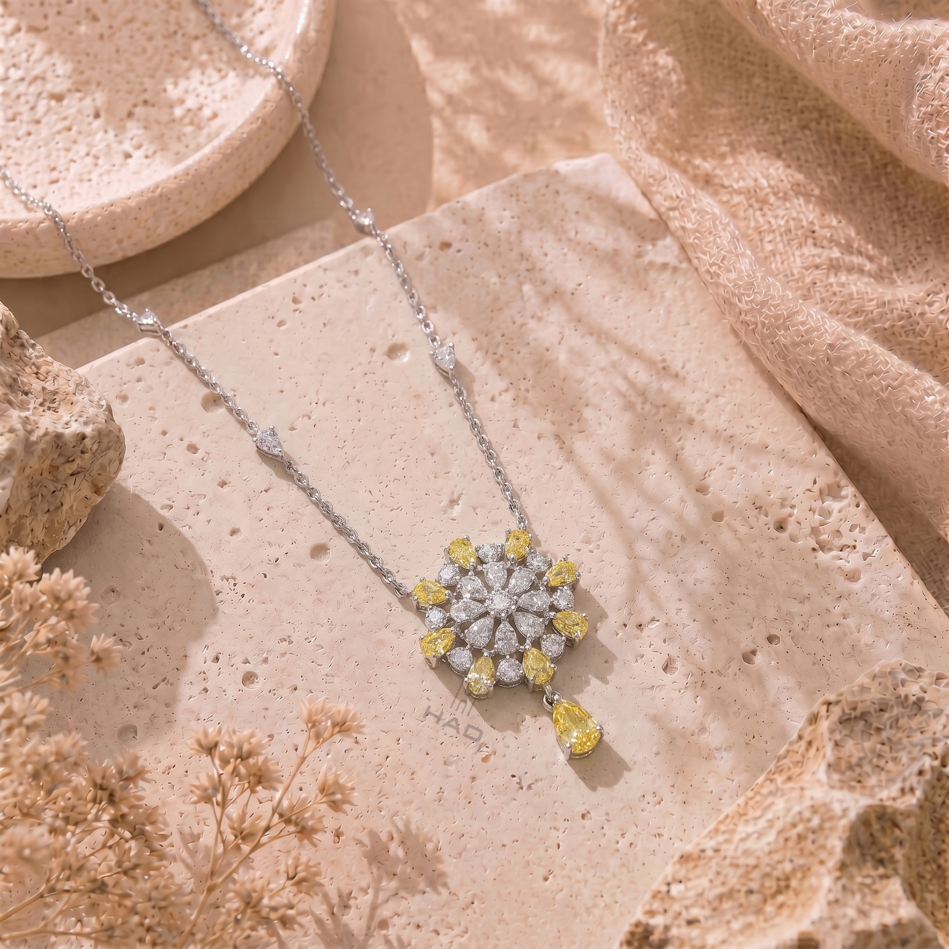 Multi Yellow Pear Lab Diamond Geometric Circle Pendant Chain Necklace